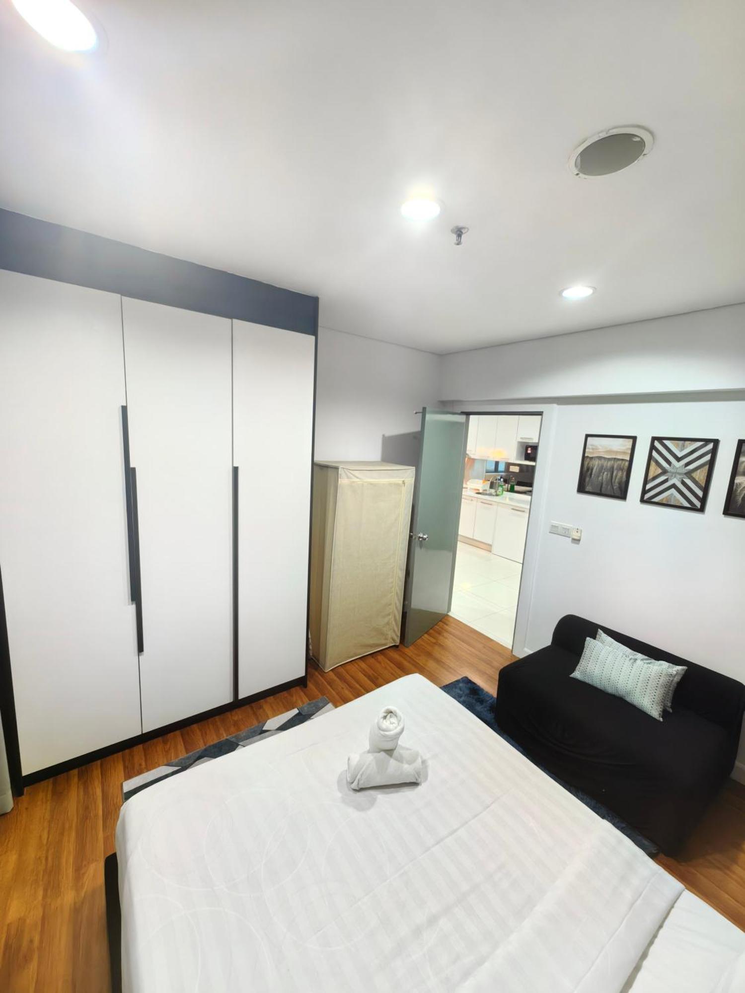 Summer Suites By Moon Orchid Kuala Lumpur Exterior photo